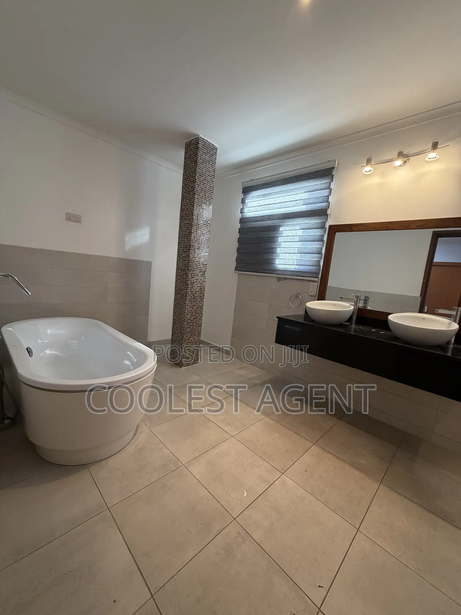4bdrm Villa in Coolest Estate, Oyster Bay for rent