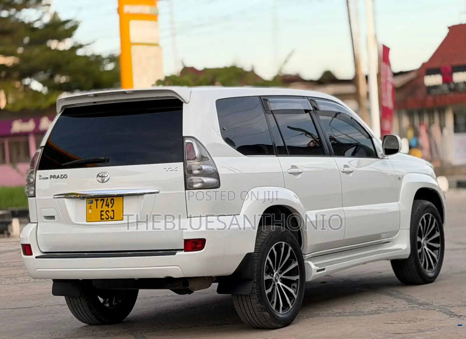 Toyota Land Cruiser Prado 2007 White