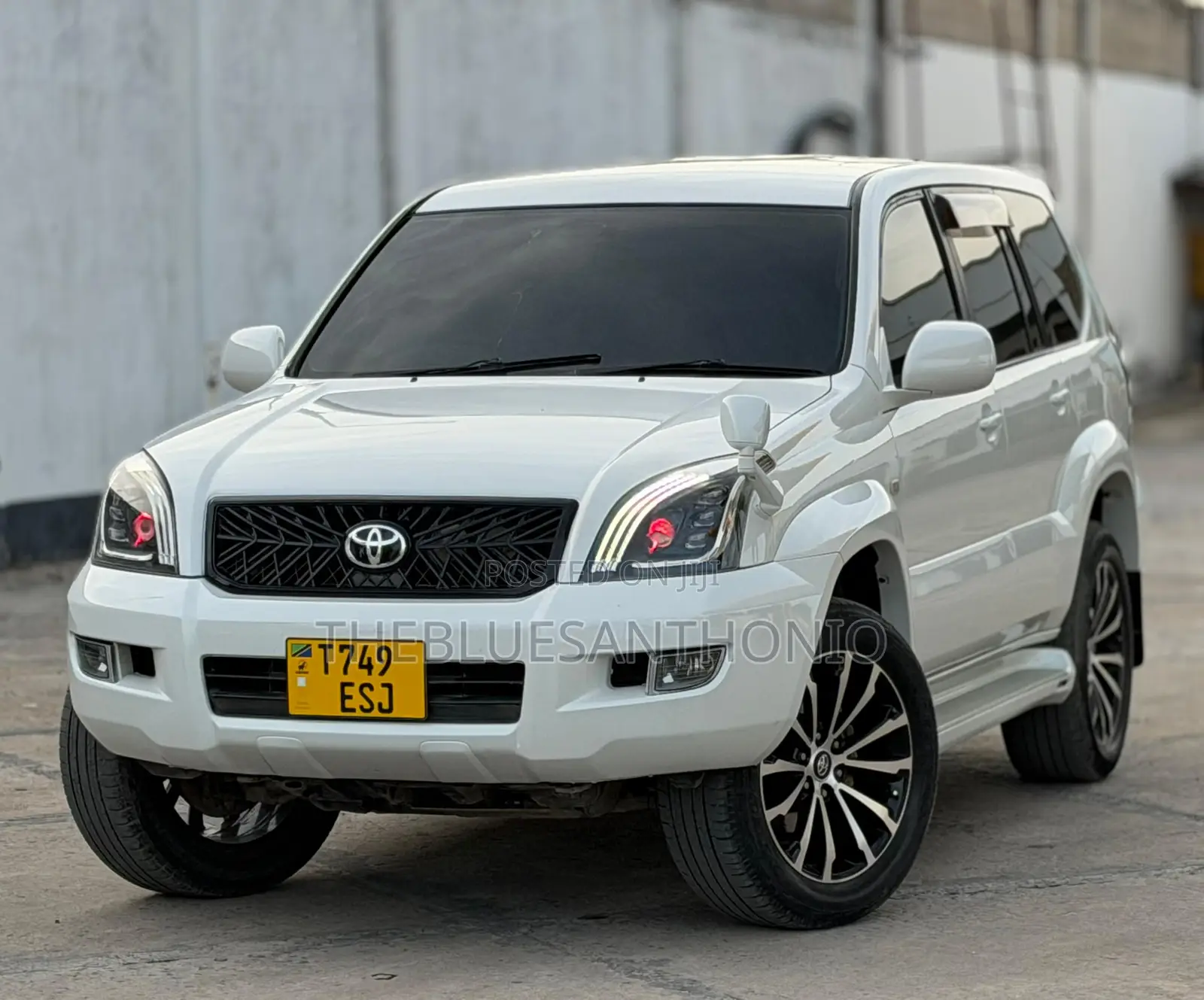 Toyota Land Cruiser Prado 2007 White