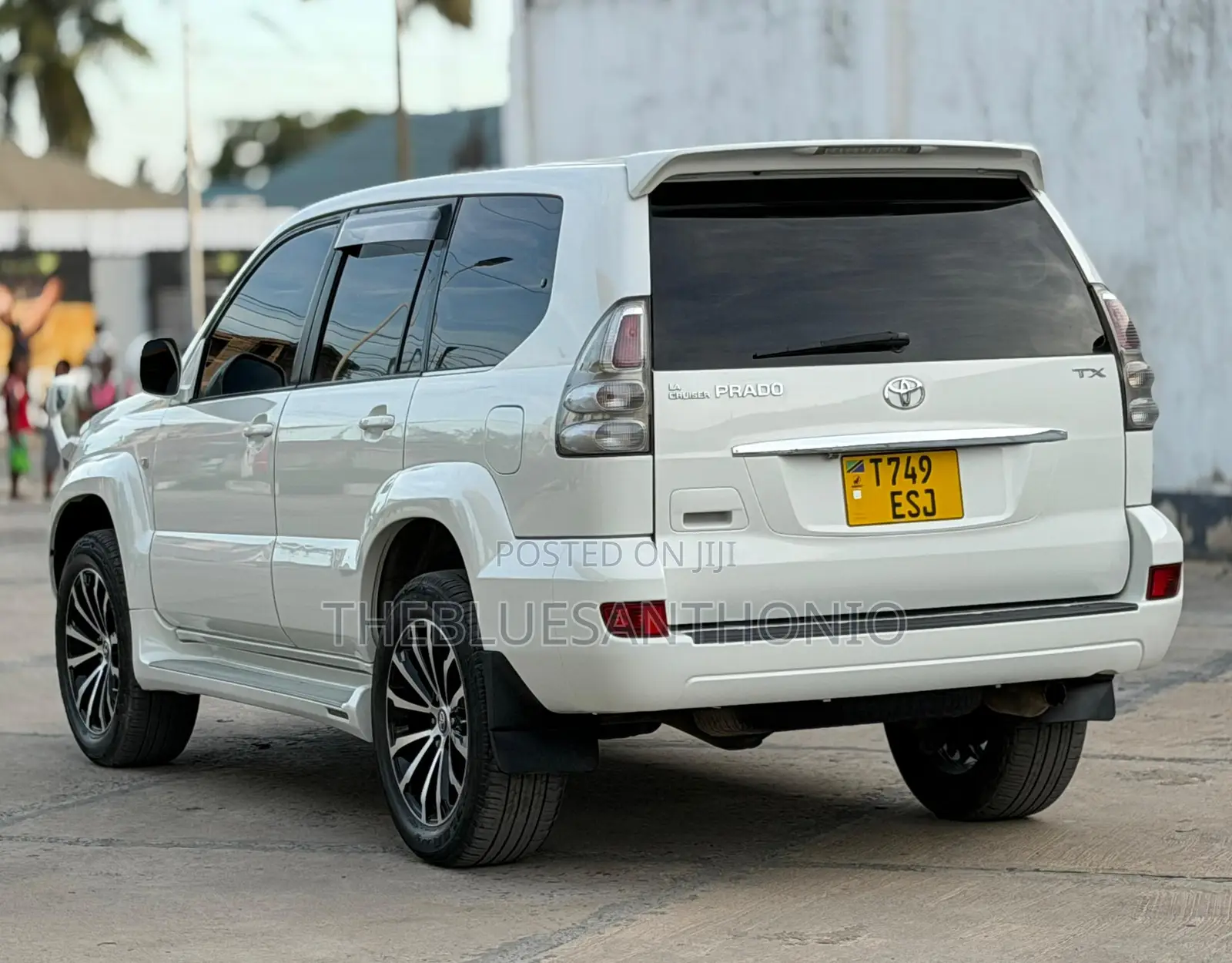 Toyota Land Cruiser Prado 2007 White