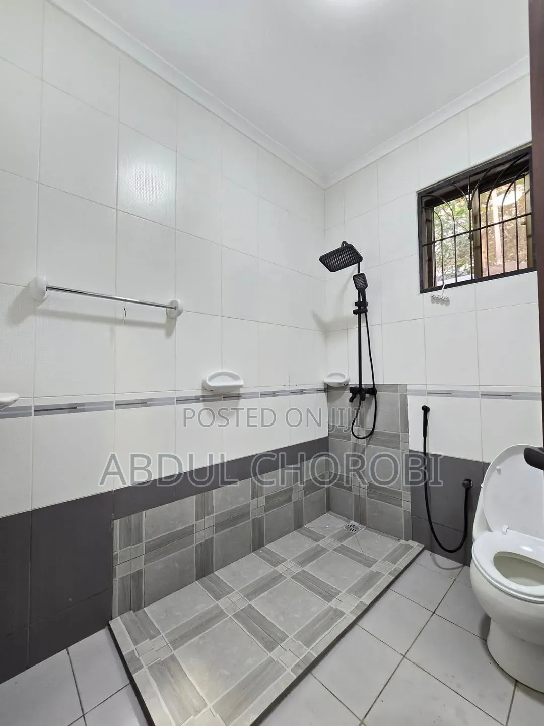 5bdrm House in Mbweni for sale