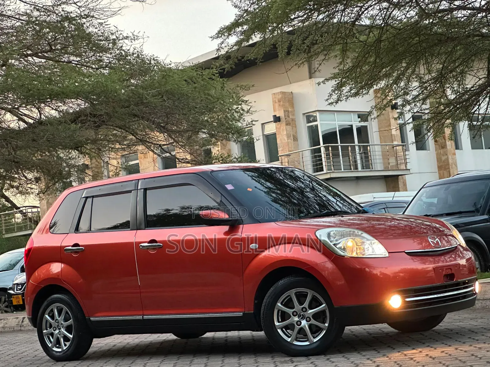 Mazda Verisa 2010 Maroon