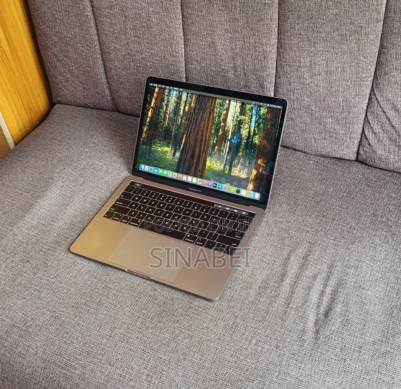 Laptop Apple MacBook Pro 2018 8GB Intel Core i5 SSD 256GB