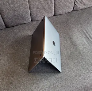 Laptop Apple MacBook Pro 2018 8GB Intel Core i5 SSD 256GB