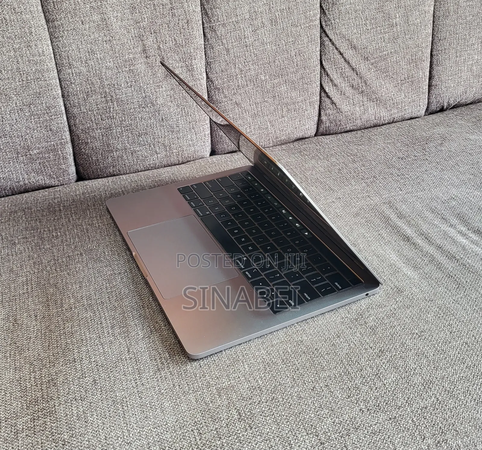 Laptop Apple MacBook Pro 2018 8GB Intel Core i5 SSD 256GB