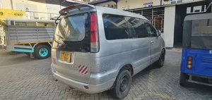 Toyota Noah 2001 Silver