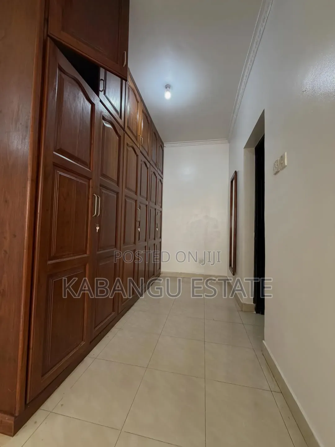 3bdrm Apartment in Msasani Near for rent