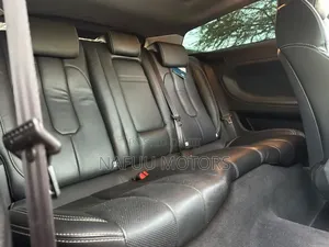 Land Rover Range Rover 2012 Red