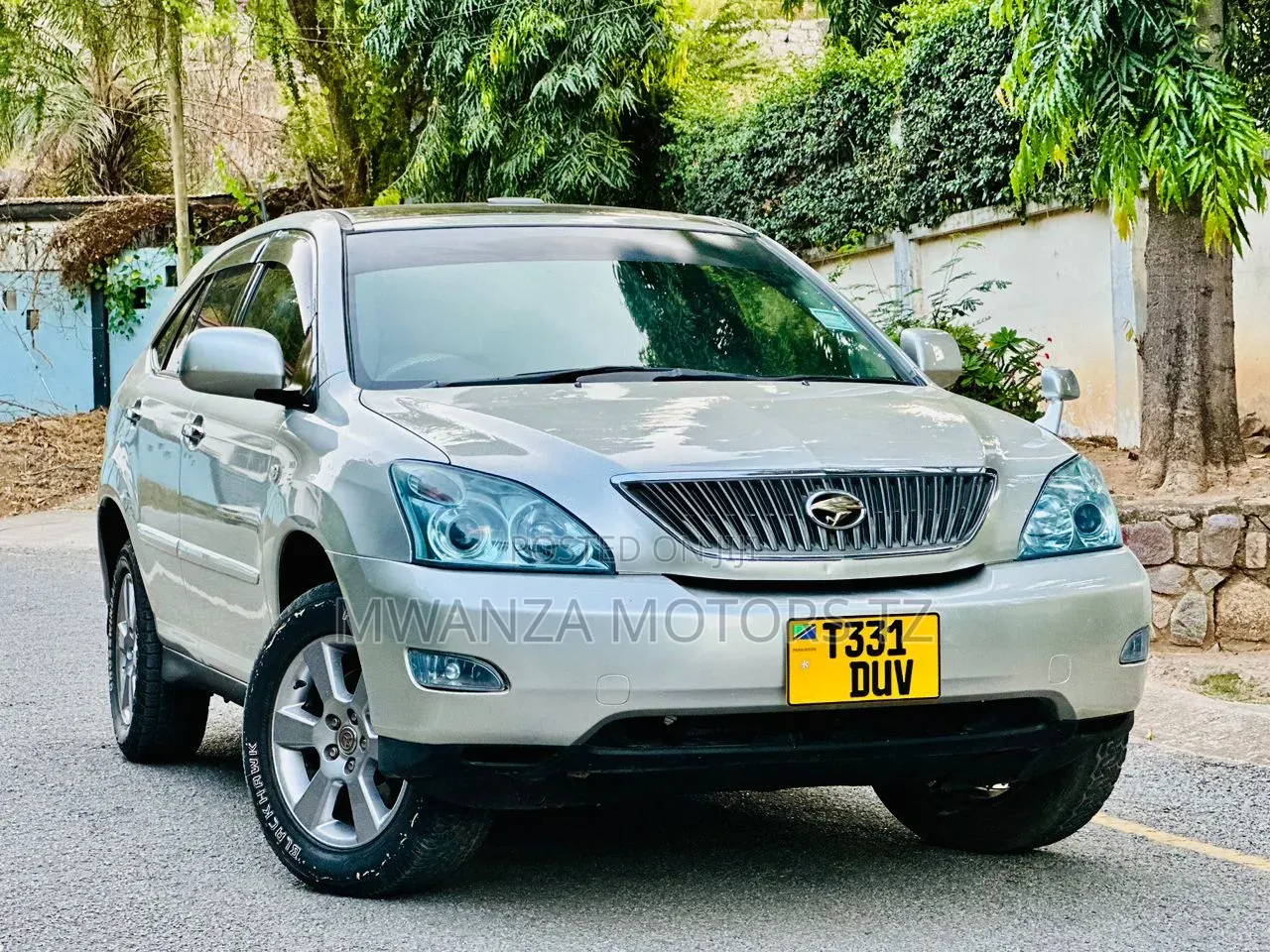 Toyota Harrier 2004 Silver