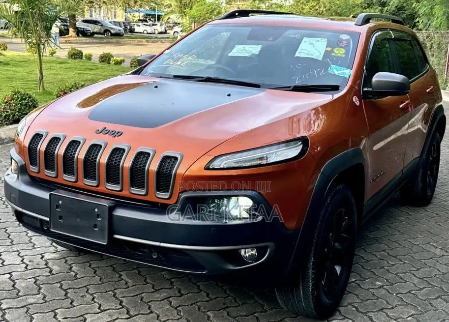 Jeep Cherokee 2016 Orange