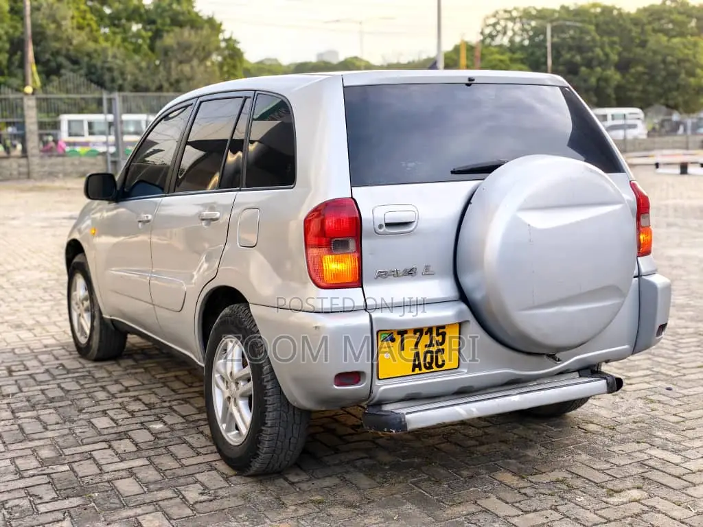 Toyota RAV4 2005 Beige
