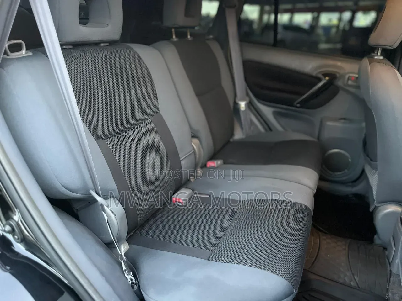 Toyota RAV4 2001 Black