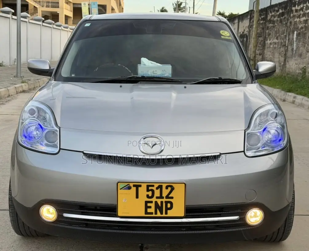 Mazda Verisa 2010 Gray