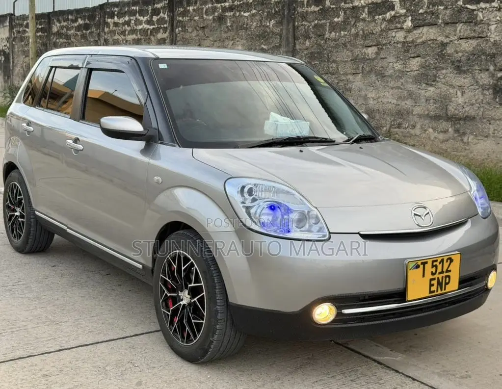 Mazda Verisa 2010 Gray