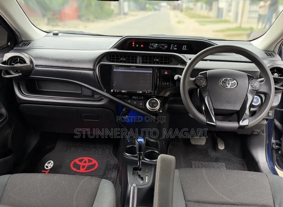 Toyota Aqua 2016 Blue