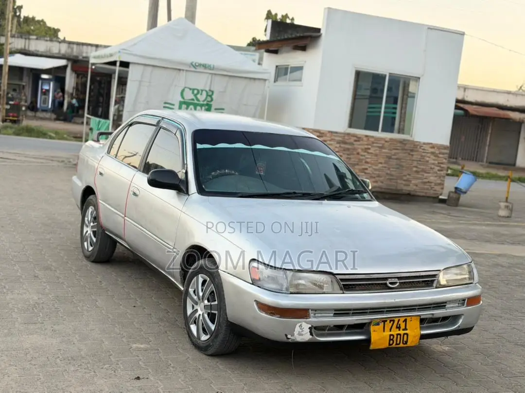 Toyota Corolla 2001 Silver