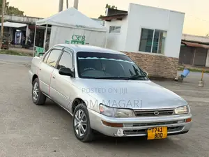 Toyota Corolla 2001 Silver