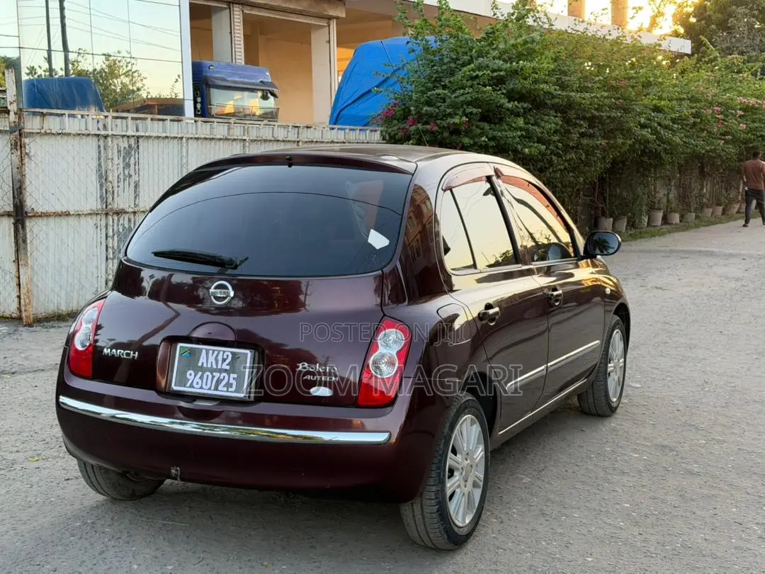 Nissan March 2006 Maroon