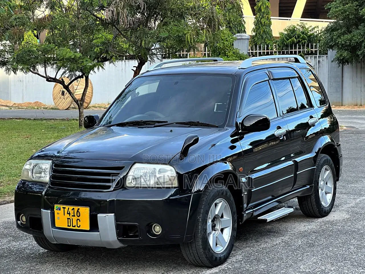 Suzuki Escudo 2004 Black