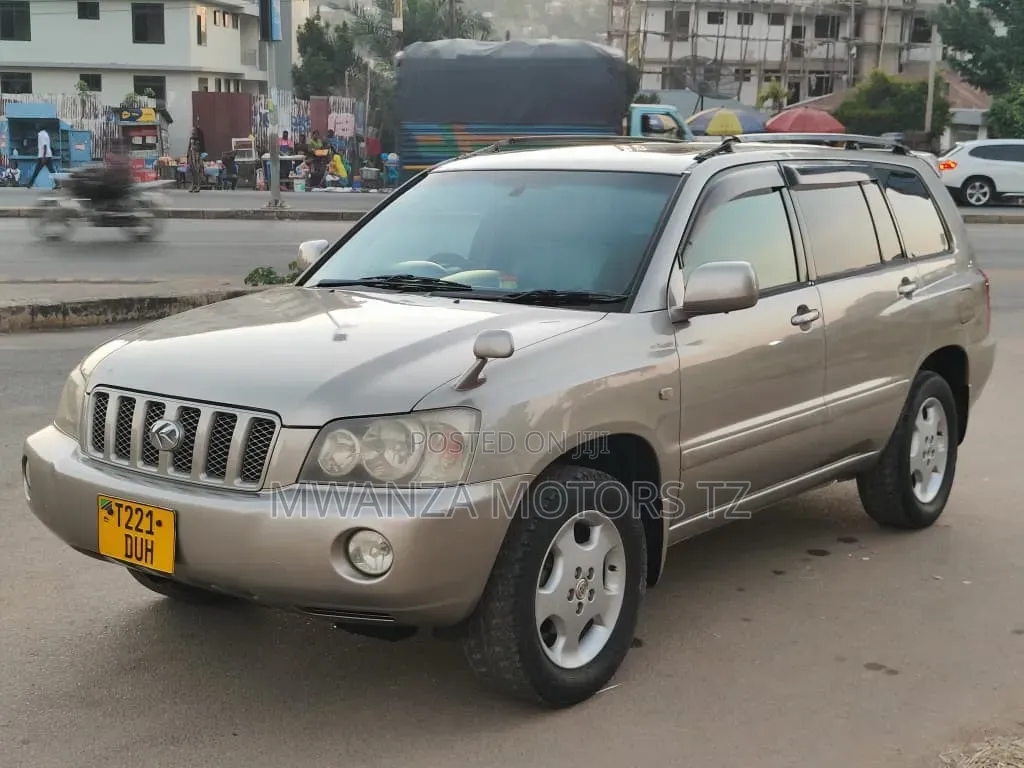 Toyota Kluger 2001 Gold