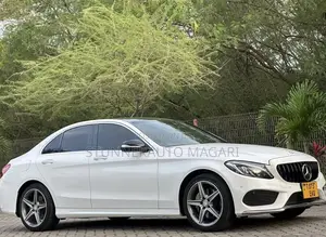 Mercedes-Benz C200 2014 Pearl