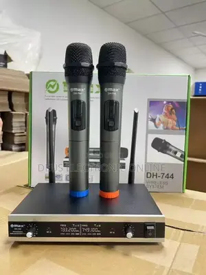 Omax Wireless Microphone 50-80 Metres
