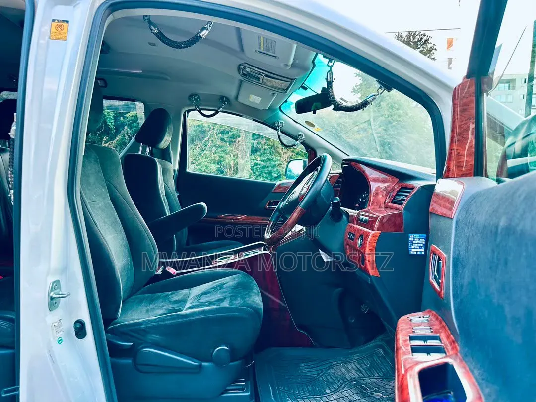 Toyota Alphard 2010 White