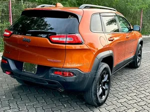 Jeep Grand Cherokee 2016 Orange