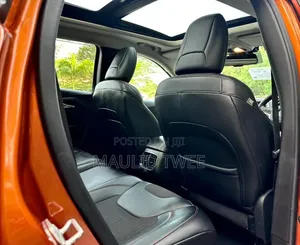 Jeep Grand Cherokee 2016 Orange