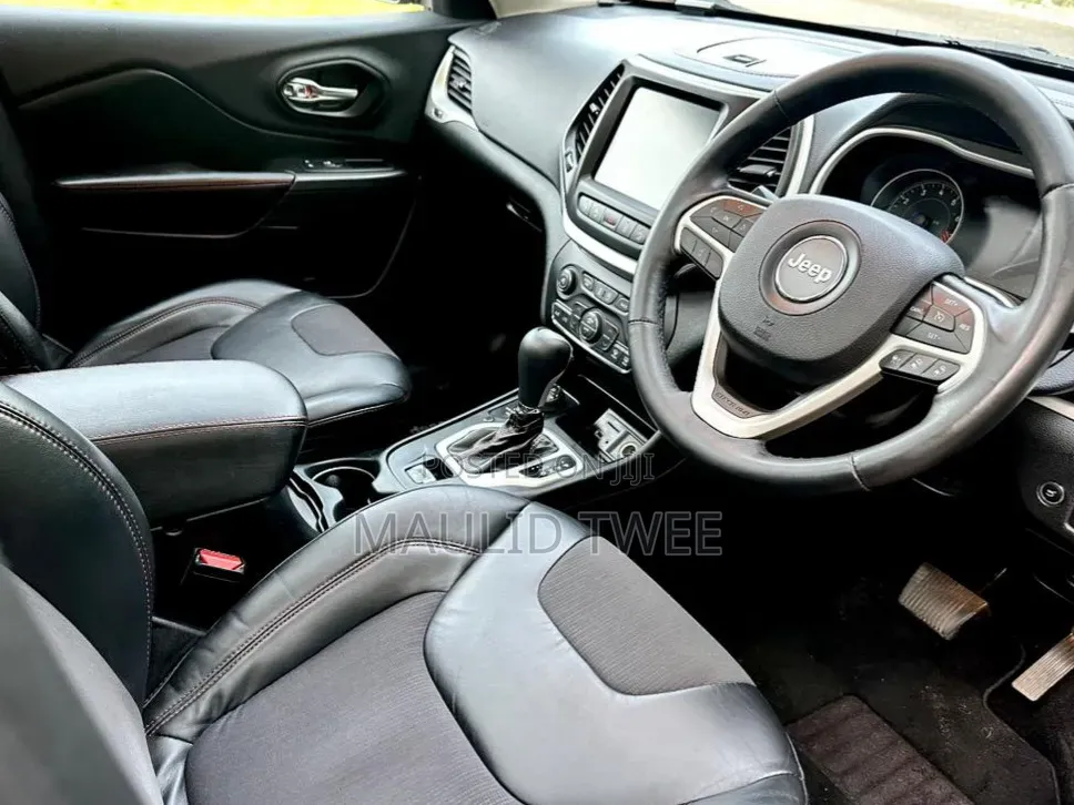 Jeep Grand Cherokee 2016 Orange