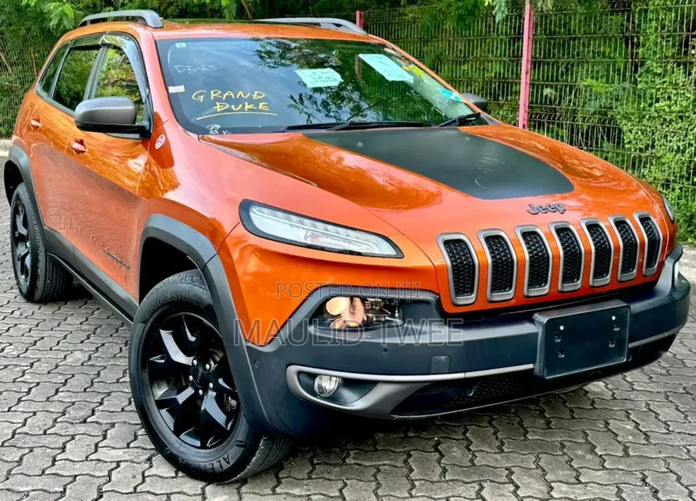 Jeep Grand Cherokee 2016 Orange