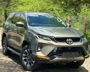 Toyota Fortuner 2023 Beige