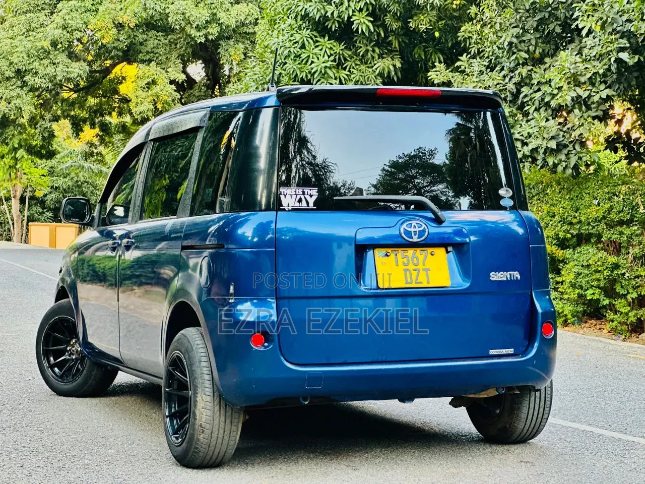 Toyota Sienta 2005 Blue