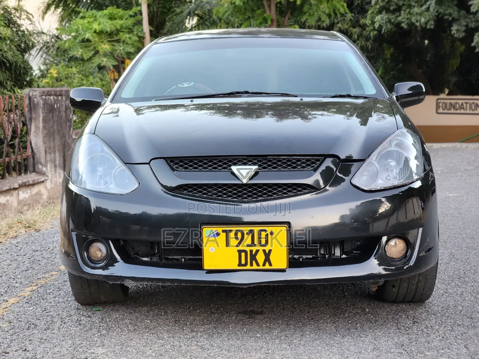 Toyota Caldina 2005 Black