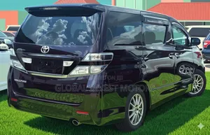 Toyota Alphard 2.4 Petrol AWD 2008 Maroon