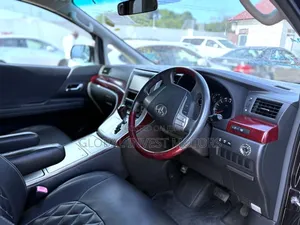 Toyota Alphard 2.4 Petrol AWD 2008 Maroon