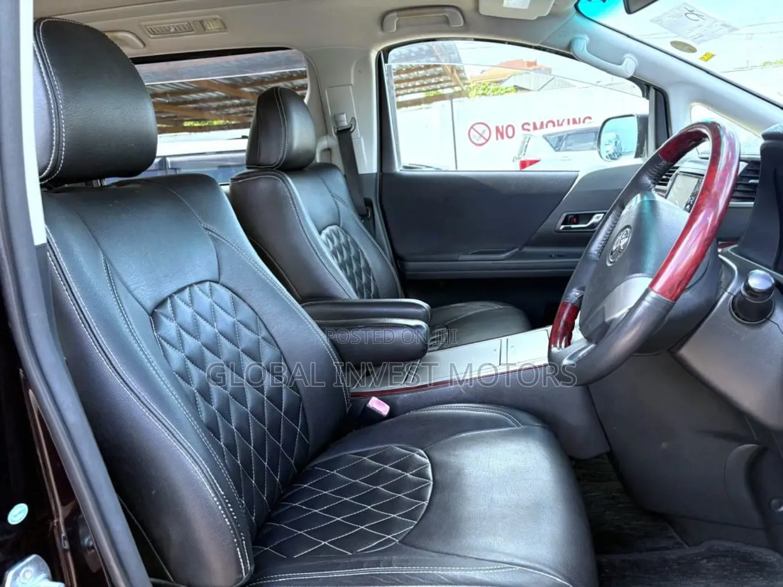 Toyota Alphard 2.4 Petrol AWD 2008 Maroon