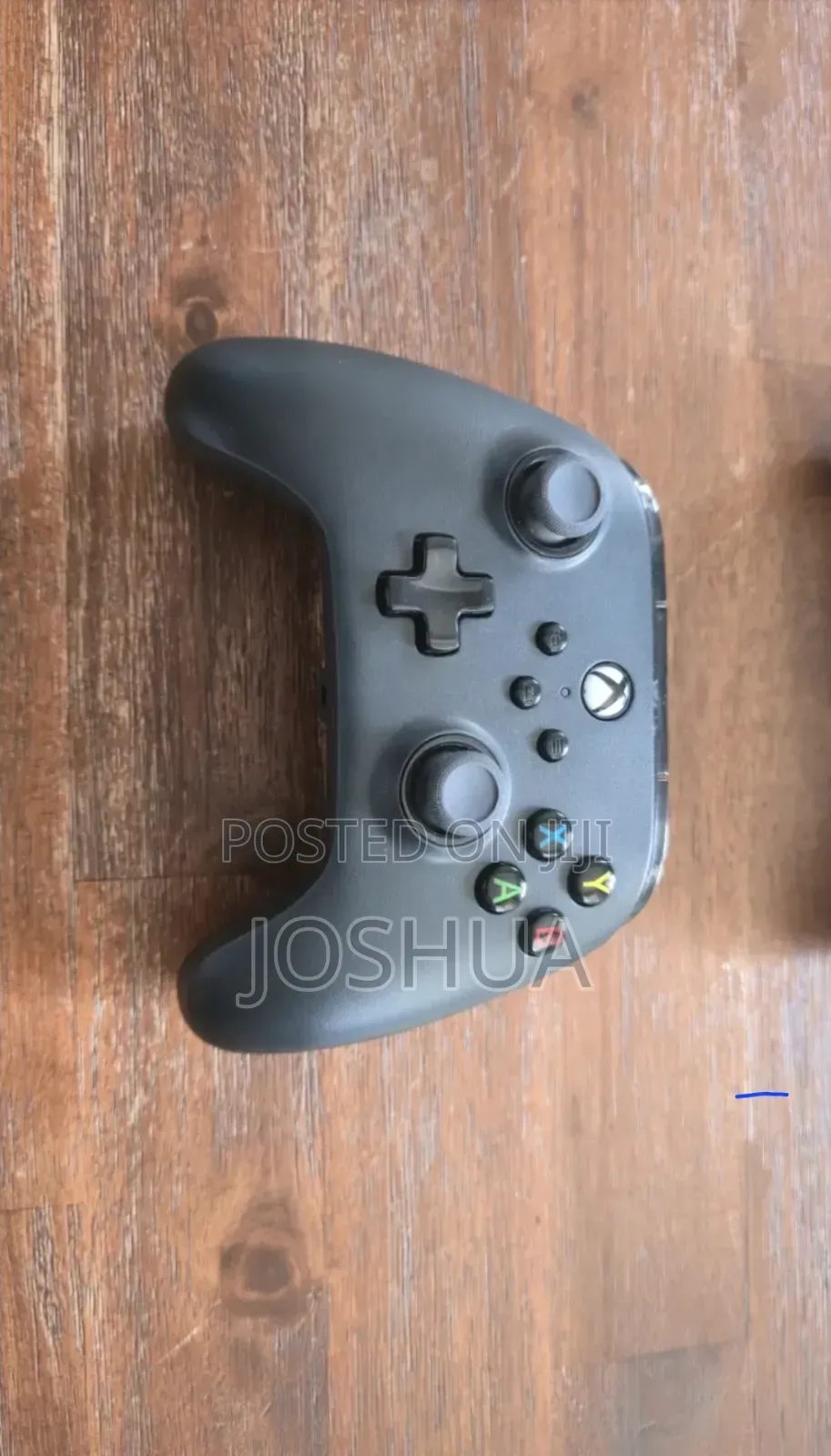 Black Xbox Power a Wired Controller