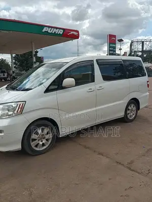 Toyota Alphard 2.4 Petrol FWD 2005 White