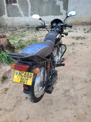 New Bajaj Boxer 125 2025 Black