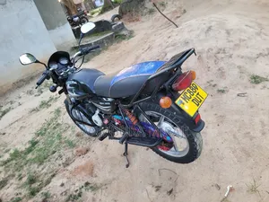 New Bajaj Boxer 125 2025 Black