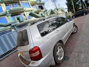 Toyota Kluger 2004 Silver