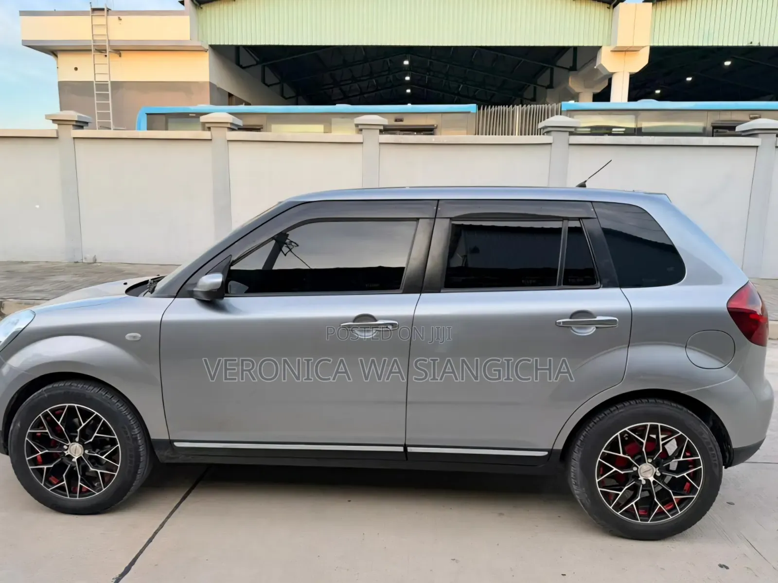Mazda Verisa 2010