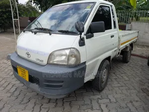Toyota Lite-Ace 2013 White