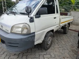 Toyota Lite-Ace 2013 White