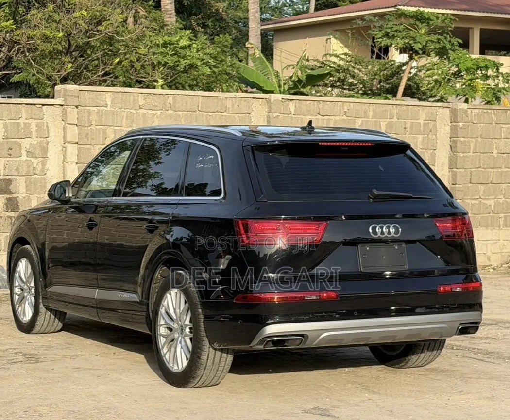 Audi Q7 2017 Black