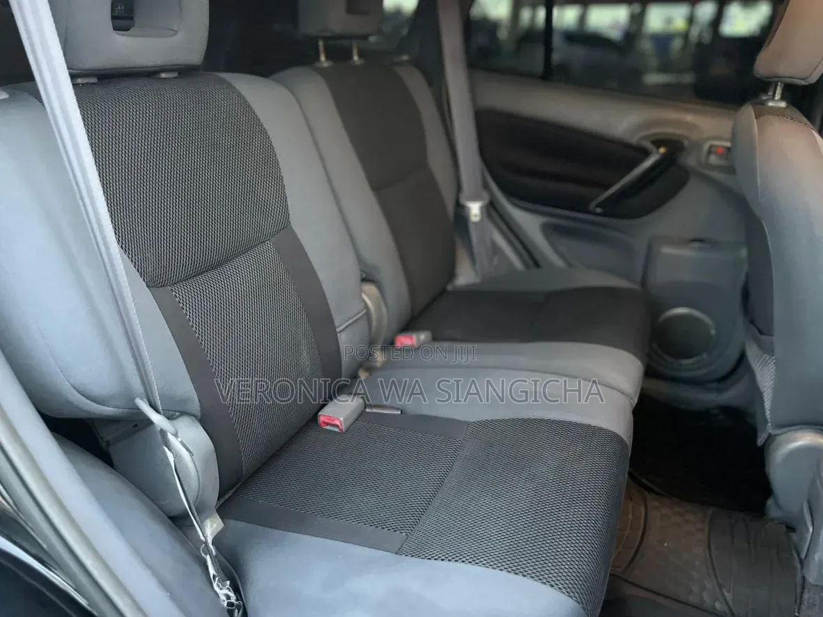 Toyota RAV4 2001 Black