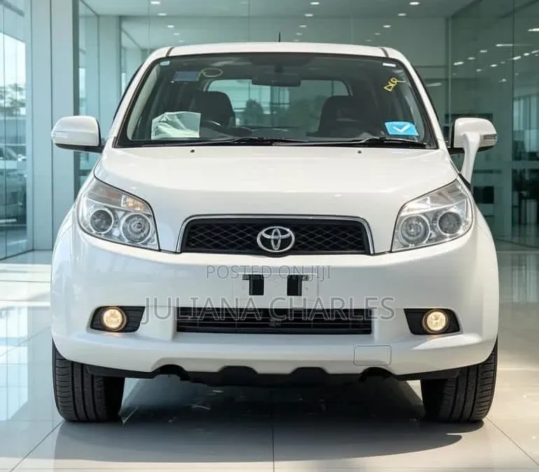 Toyota Rush 2008 White