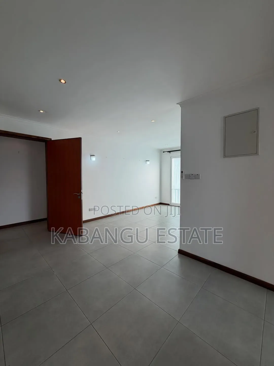 Furnished 4bdrm Villa in Oysterbay Near for rent