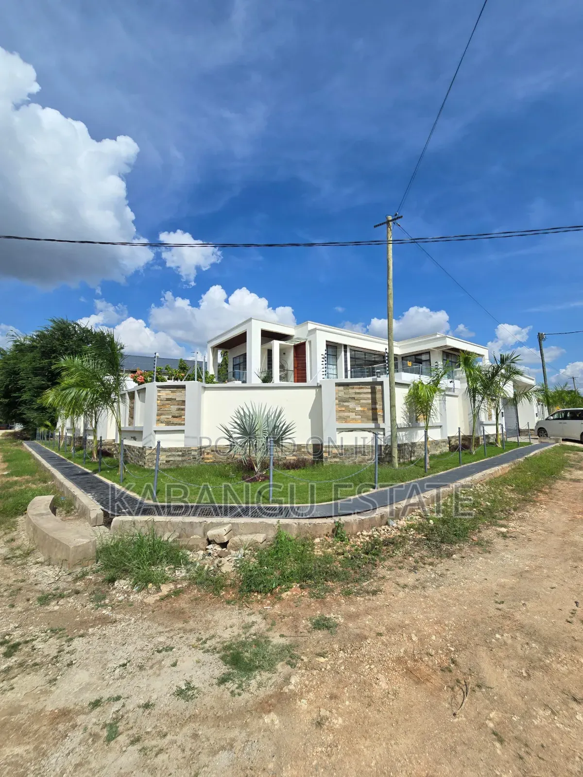 5bdrm Mansion in Mbweni Ubungo for sale
